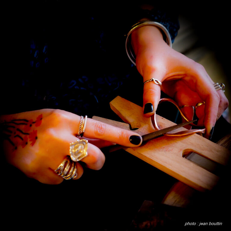 Melissa cortese travaille à la cheville