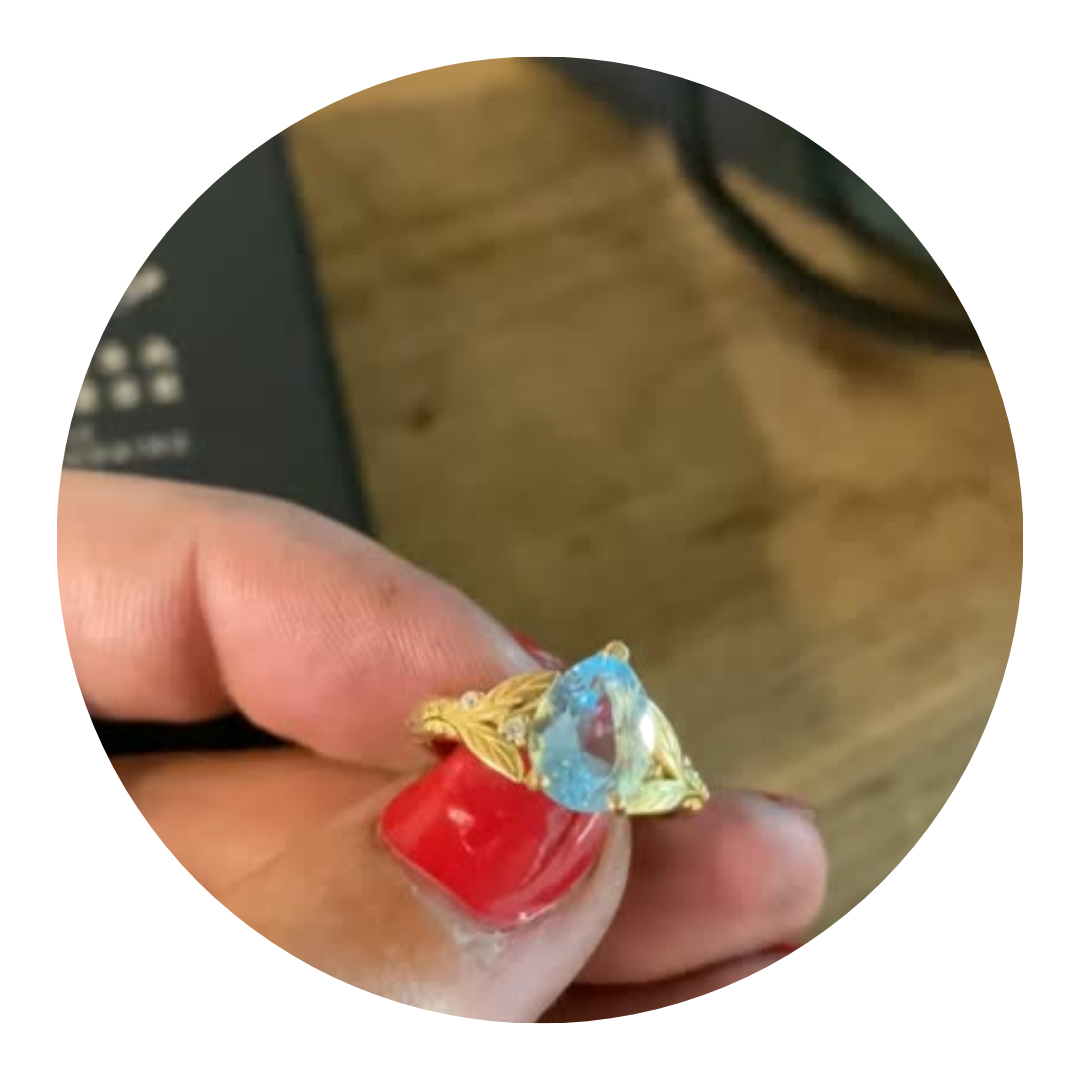 Lire la suite à propos de l’article La bague de fiançailles